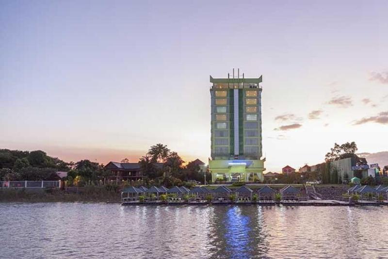 High Sky Hotel Phnom Penh Exterior foto